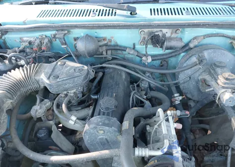 1995 Dodge Dakota z USA, uszkodzony, nr VIN 1B7FL26G9SW943229